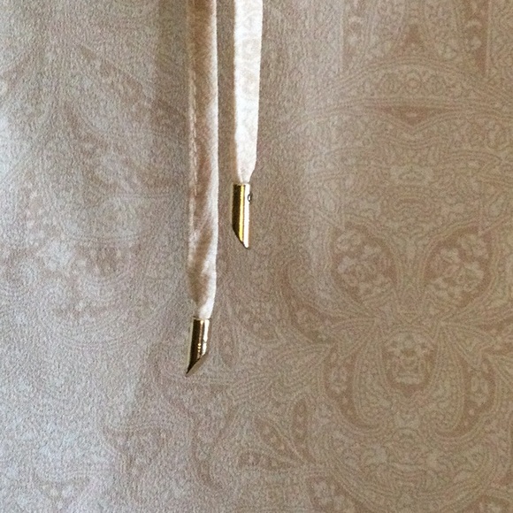 DEX V Neck Blouse w/Ties - Picture 4 of 6